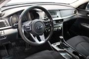 Серебряный Kia Optima 2.0 MT (150 л.с.) 2019 фото 9