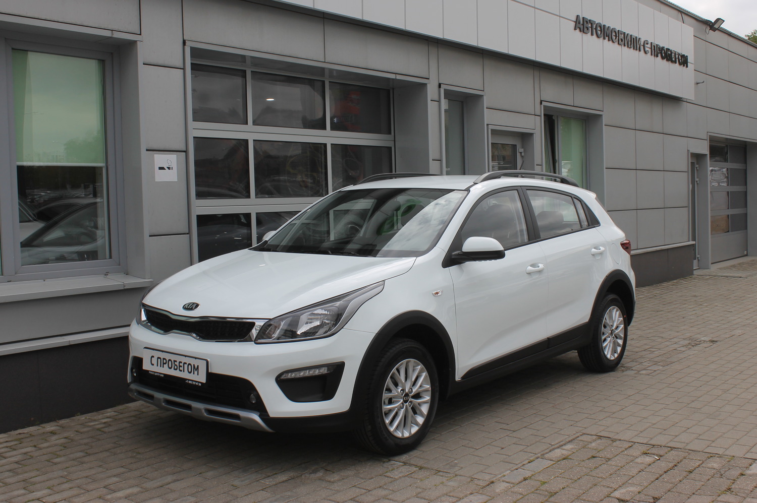 белый Kia Rio, IV X-Line 1.6 MT (123 л.с.) 2019