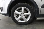 Серебряный Suzuki SX4 1.6 MT (107 л.с.) 4WD 2007 фото 13