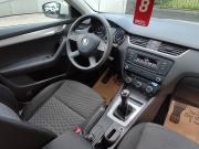 белый Skoda Octavia 1.2 MT (105 л.с.) 2013 фото 21