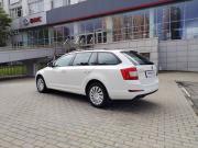 белый Skoda Octavia 1.2 MT (105 л.с.) 2013 фото 2
