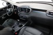Белый Kia Sorento 2.4 AT (188 л.с.) 4WD 2020 фото 10