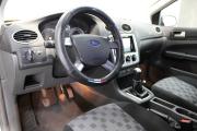 Синий Ford Focus 1.6 MT (100 л.с.) 2007 фото 9