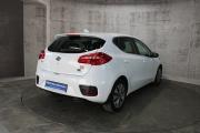 Белый Kia Ceed 1.6 AT (130 л.с.) 2018 фото 5