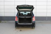 Черный Opel Zafira 1.8 AMT (140 л.с.) 2010 фото 12