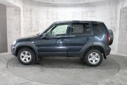 Черный Chevrolet Niva 1.7 MT (80 л.с.) 4WD 2018 фото 4