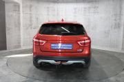 Красный Lada (ВАЗ) Vesta SW Cross 1.6 MT (106 л.с.) 2019 фото 6