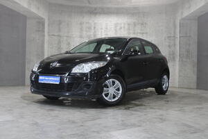 Черный Renault Megane 1.6 MT (106 л.с.) 2013