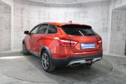 Красный Lada (ВАЗ) Vesta SW Cross 1.6 MT (106 л.с.) 2019 фото 7