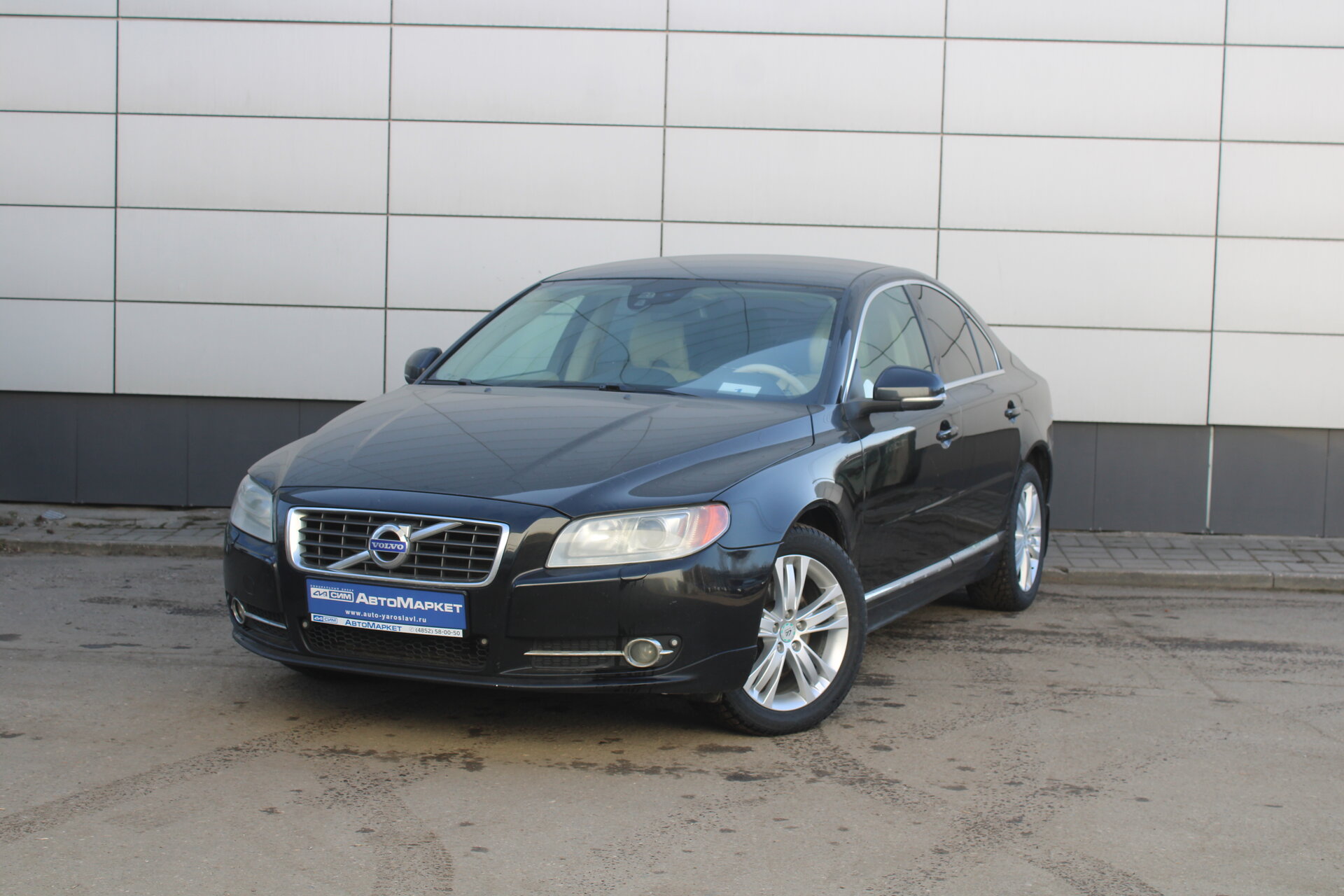 Черный Volvo S80 2.5 AT (231 л.с.) 2011