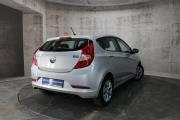 Серебряный Hyundai Solaris 1.4 MT (107 л.с.) 2016 фото 5