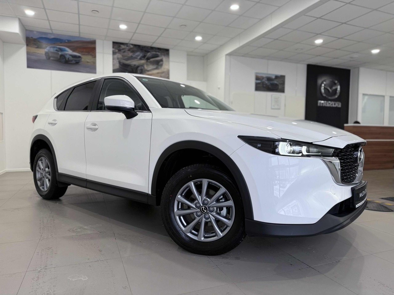 белый Mazda CX-5 2.0 AT (155 л.с.) 2025