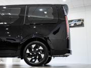 черный Hyundai Staria 1.6hyb AT (245 л.с.) 2026 фото 6