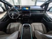 черный Hyundai Staria 1.6hyb AT (245 л.с.) 2026 фото 14