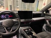 белый Volkswagen Tiguan L Pro 2.0 AMT (220 л.с.) 4WD 2026 фото 14