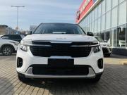 белый Kia Seltos 1.5 CVT (115 л.с.) 2026 фото 2