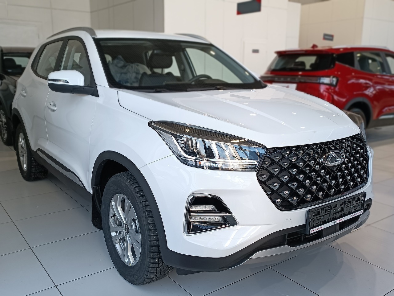 белый Chery Tiggo 4 1.5 CVT (113 л.с.) 2025