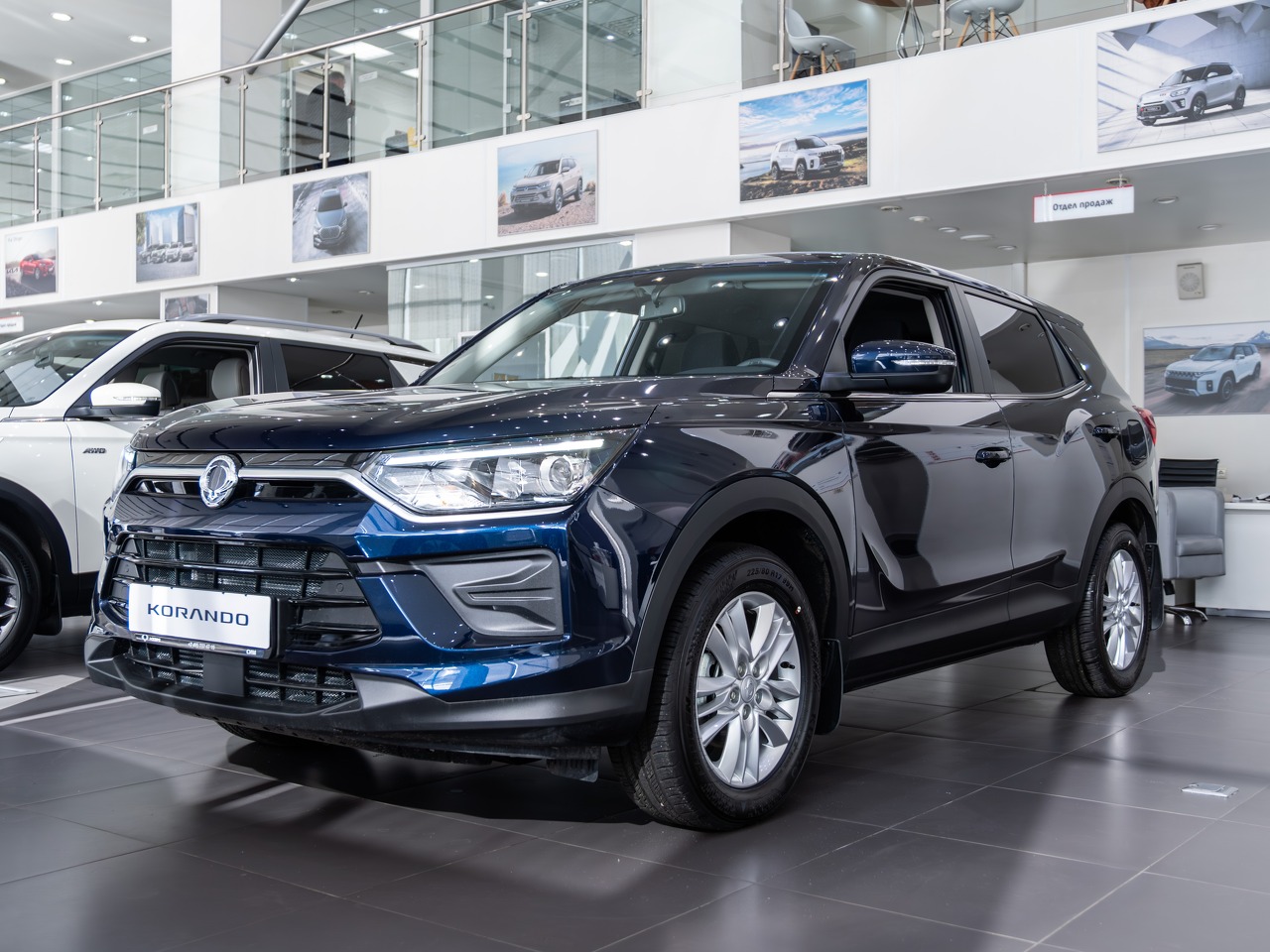 синий KGM Korando 1.5 AT (163 л.с.) 2025