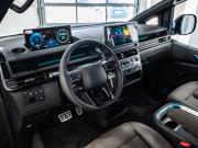 черный Hyundai Staria 1.6hyb AT (245 л.с.) 2026 фото 13