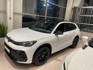 белый Volkswagen Tiguan L Pro 2.0 AMT (220 л.с.) 4WD 2026