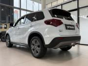 белый Suzuki Vitara 1.4 AT (140 л.с.) 4WD 2025 фото 3