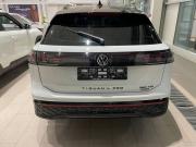 белый Volkswagen Tiguan L Pro 2.0 AMT (220 л.с.) 4WD 2026 фото 5
