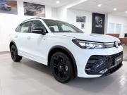 белый Volkswagen Tiguan L Pro 2.0 AMT (220 л.с.) 4WD 2026 фото 3