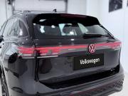 черный Volkswagen Tiguan 2.0 AMT (220 л.с.) 4WD 2026 фото 7