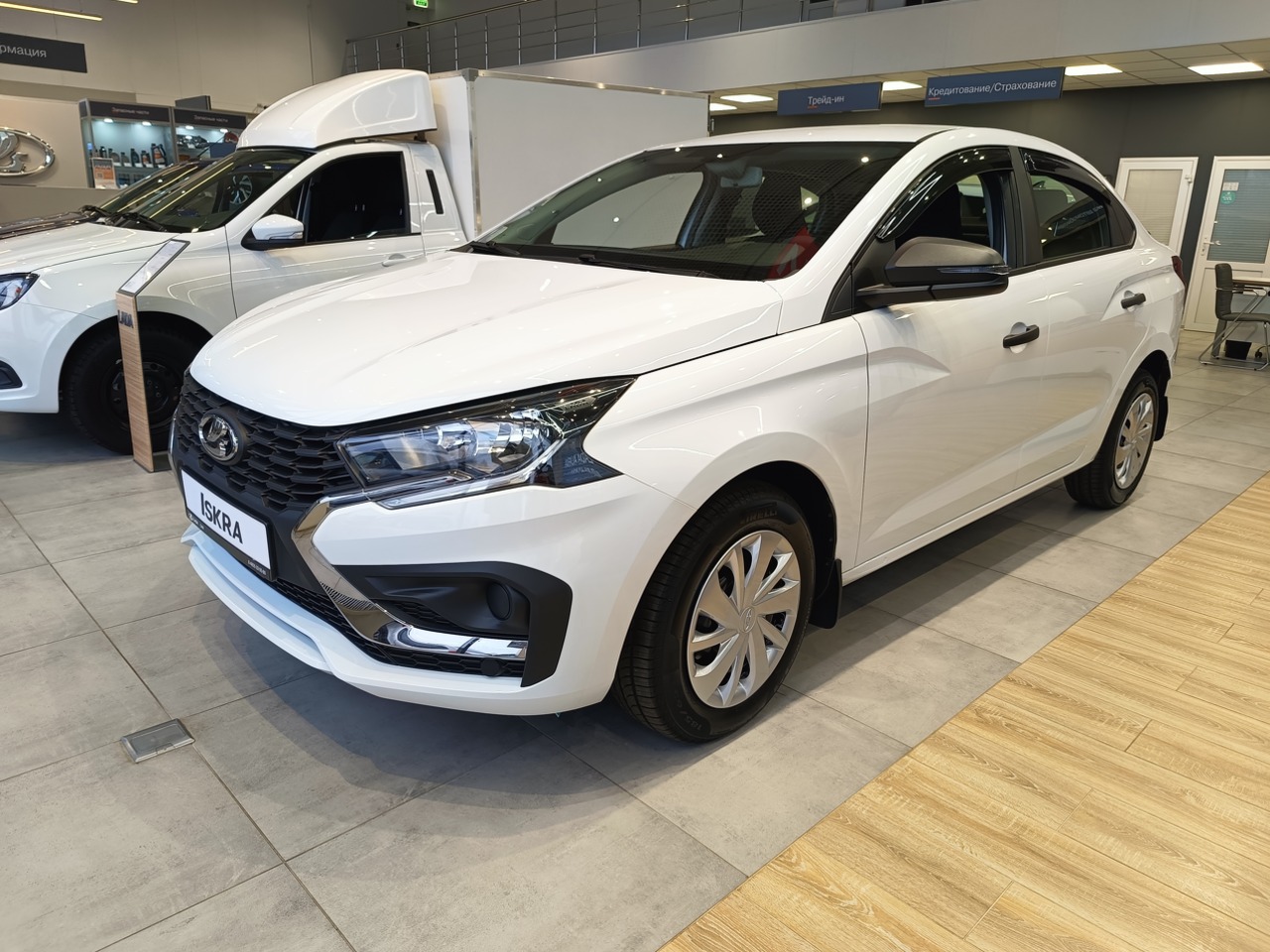 белый Lada (ВАЗ) Iskra 1.6 CVT (106 л.с.) 2025