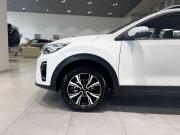 белый Kia KX1 1.4 AT (100 л.с.) 2026 фото 4