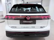 белый Volkswagen Tiguan L Pro 2.0 AMT (220 л.с.) 4WD 2026 фото 6