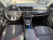 белый Kia Seltos 1.5 CVT (115 л.с.) 2026 фото 8